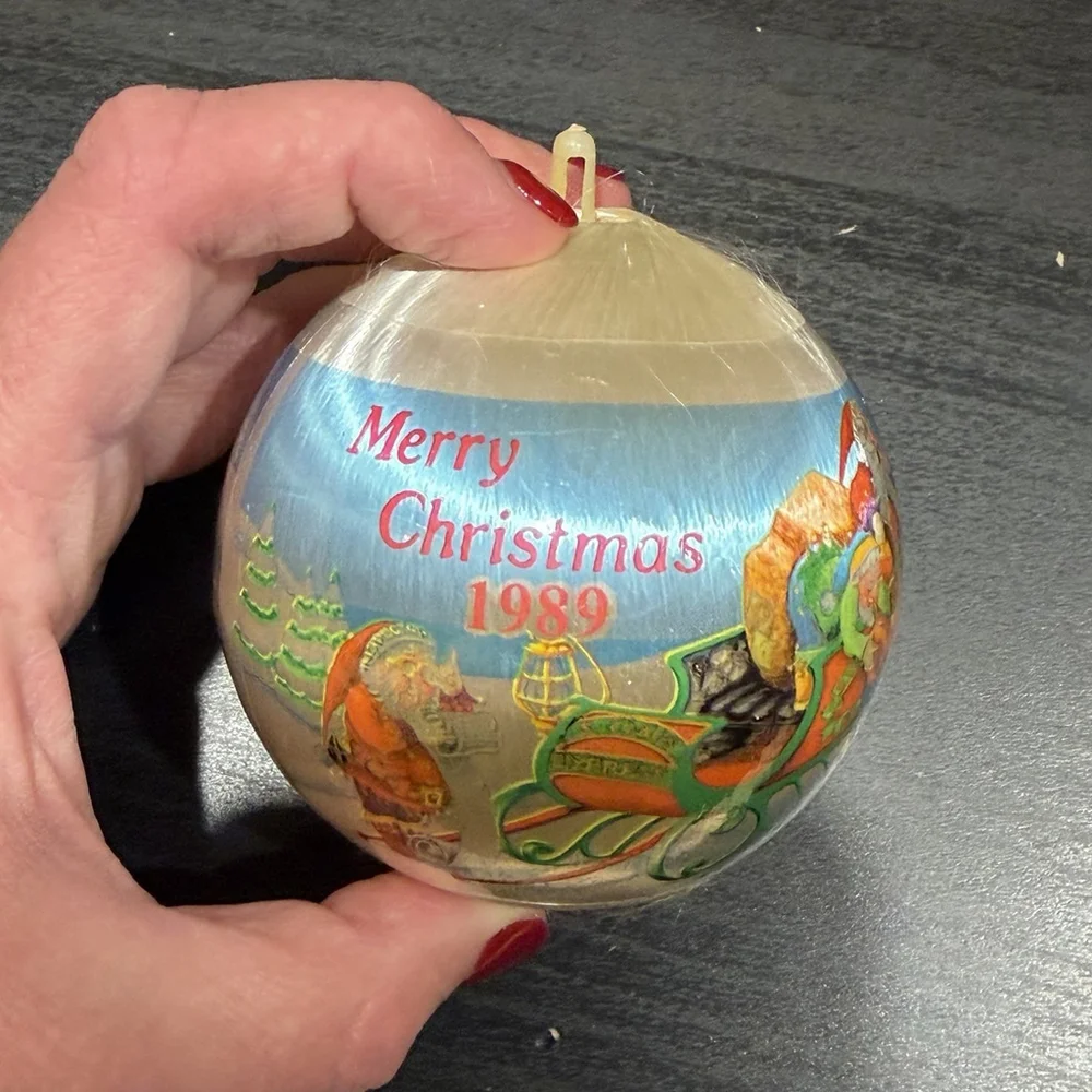 Merry‎ Christmas 1989 Satin Unbreakable Ornament Merry Memories Collection HTF
